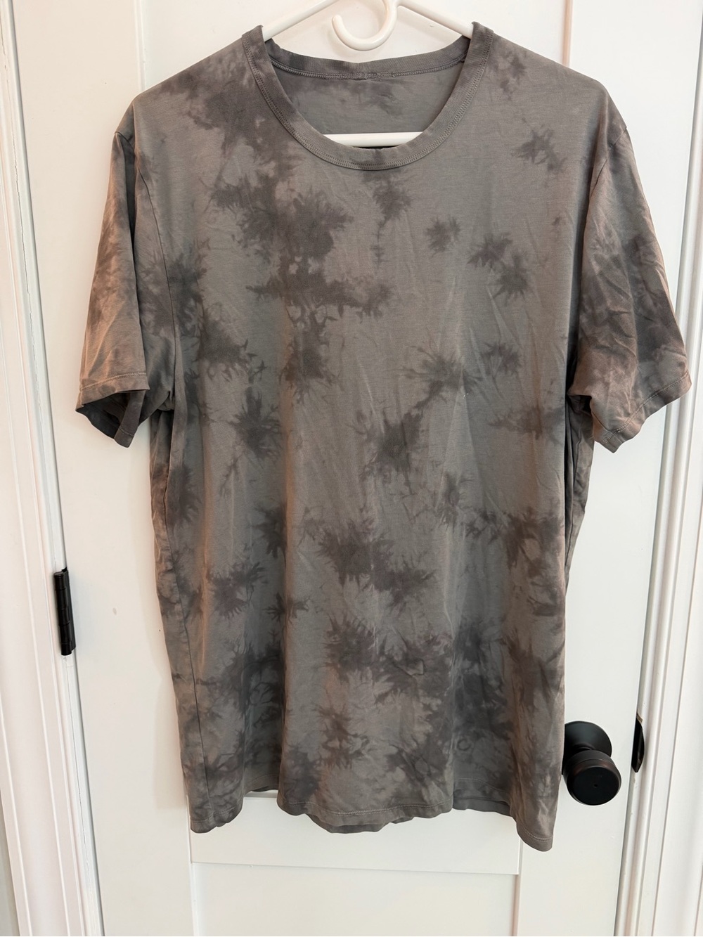 lululemon athletica Fundamental Men's Gray Tie-Dye Crew Tee FLAWS